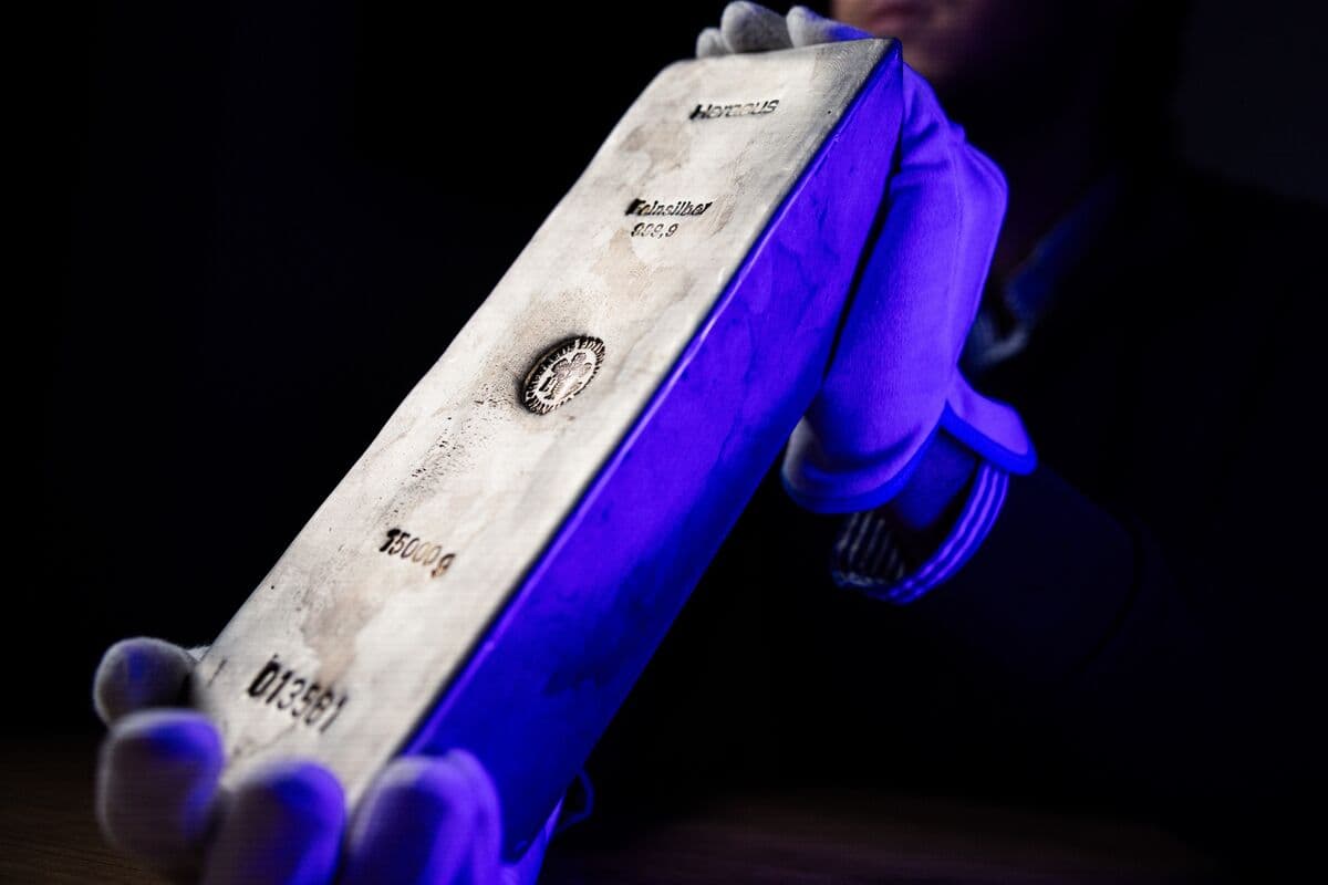 How Chinese Speculators Set the Stage for Gold and Silver Crash - Bloomberg.com