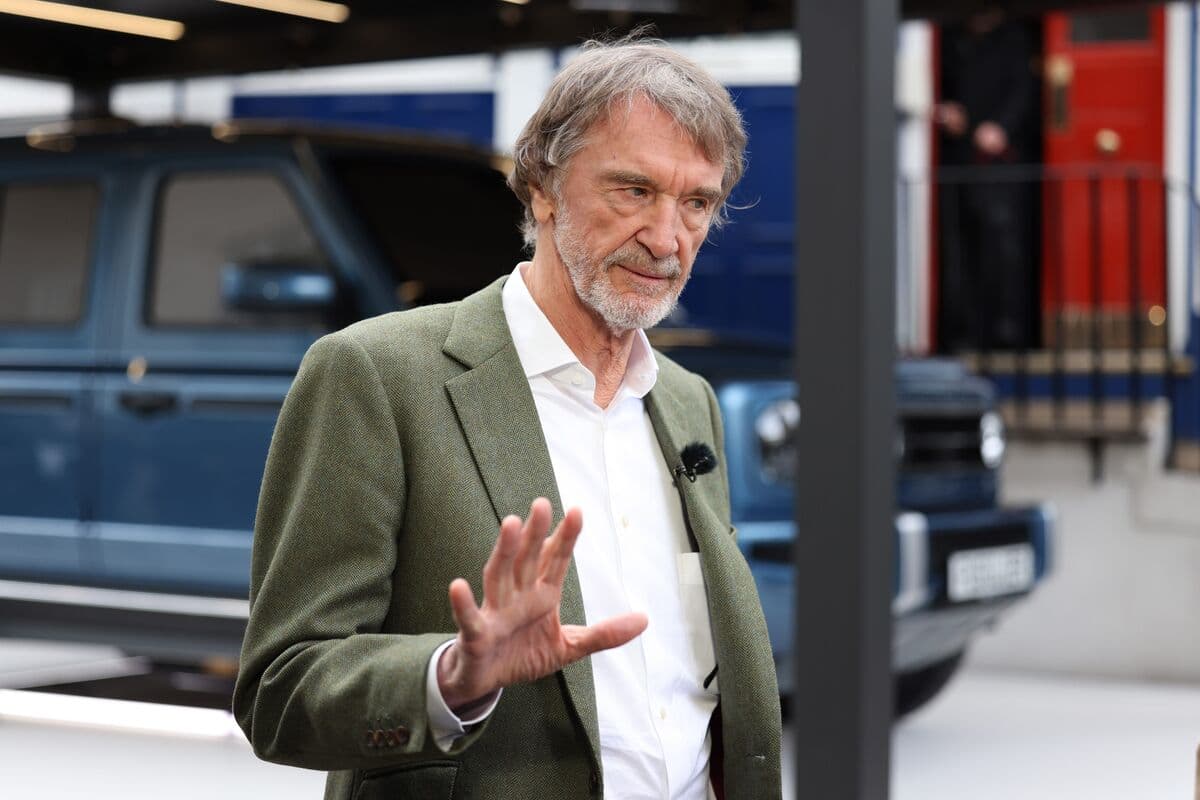 Billionaire Jim Ratcliffe Says UK Is ‘Colonized’ by Immigrants - Bloomberg.com