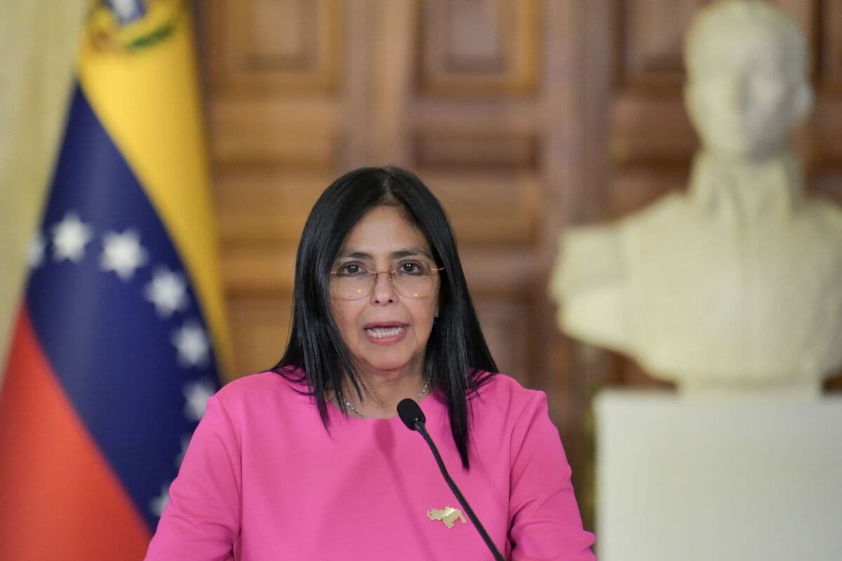 Venezuela’s Rodriguez Asks US for Cooperation After Maduro Raid - Bloomberg.com