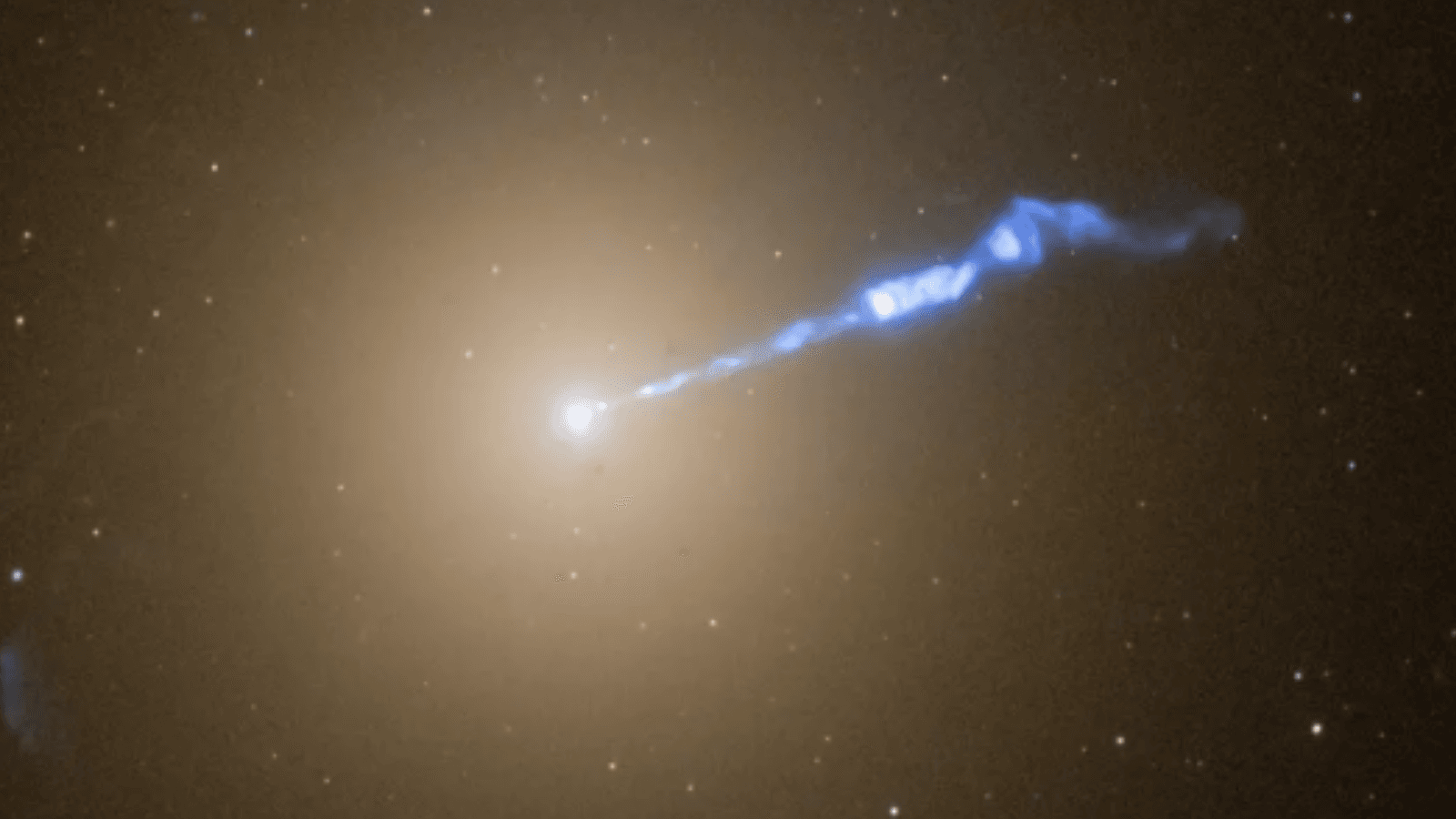 Astronomers watch 1st black hole ever imaged launch a 3,000‑light‑year‑long cosmic jet from its glowing 'shadow' - Space