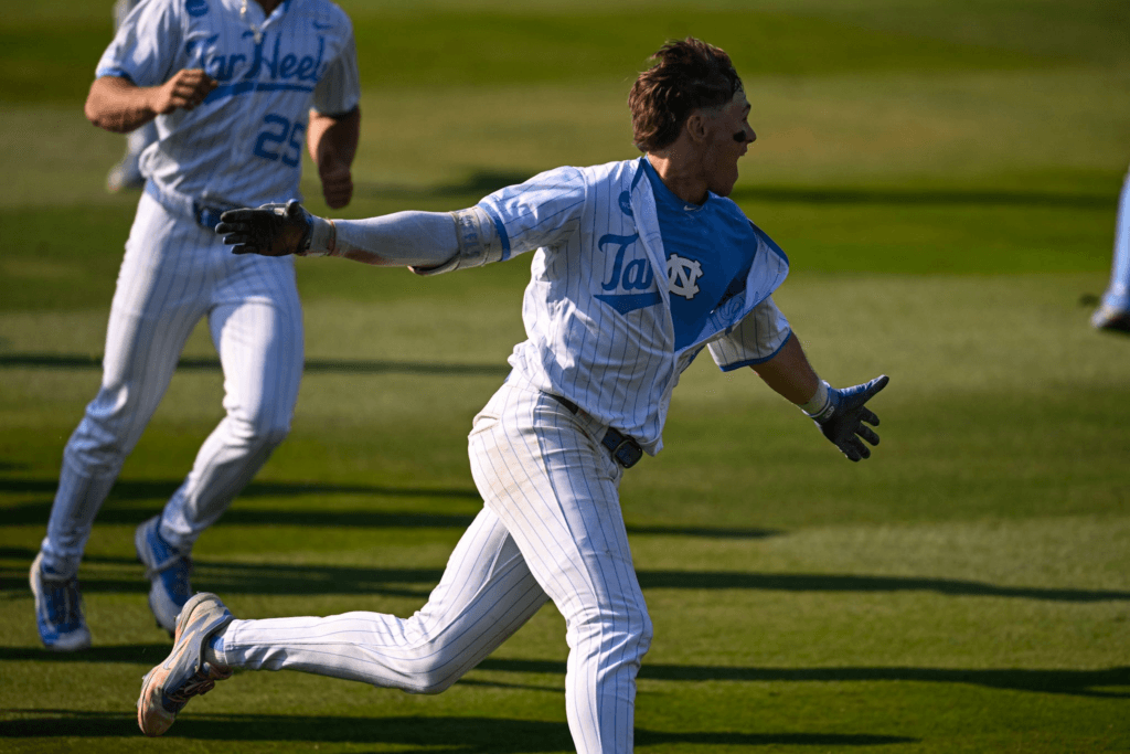 Owen Hull’s Walk-Off Delivers UNC Baseball to College World Series - Chapelboro.com