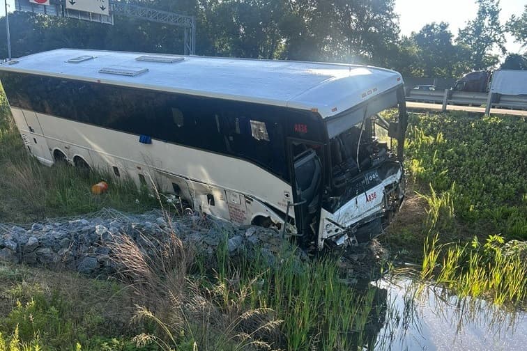Bus driver charged after Virginia crash kills 5, including family headed to wedding - PBS