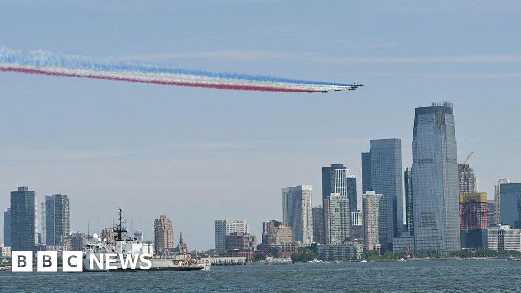 Fireworks, flyovers and a 'really long' Trump speech ahead as US celebrates 250th - BBC