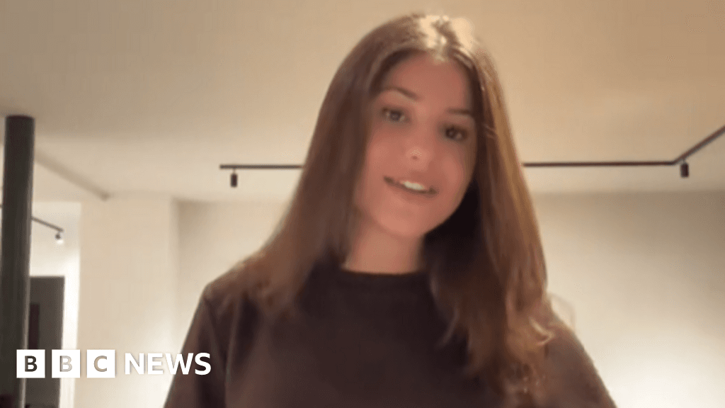 Charlotte Niddam: Teen girl educated in UK died in Swiss bar fire - BBC