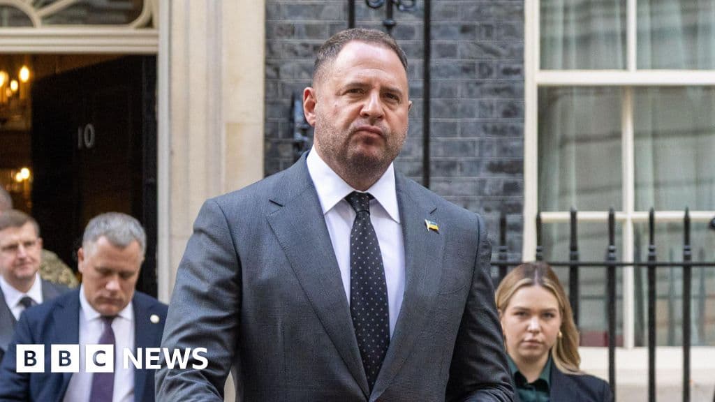 Andriy Yermak: How Zelensky's right-hand man fell from power - BBC