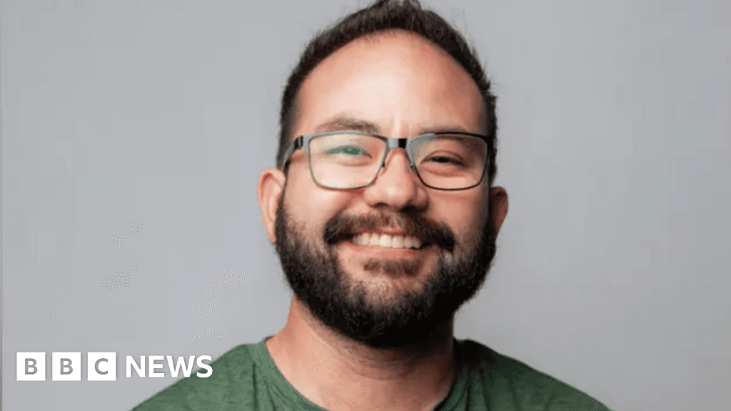 New York Times executive fatally shot allegedly by elderly in-laws - bbc.com