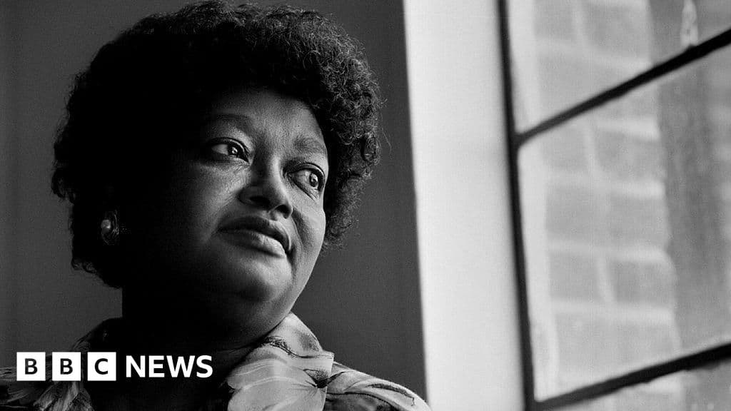 Claudette Colvin, US civil rights pioneer, dies at 86 - BBC