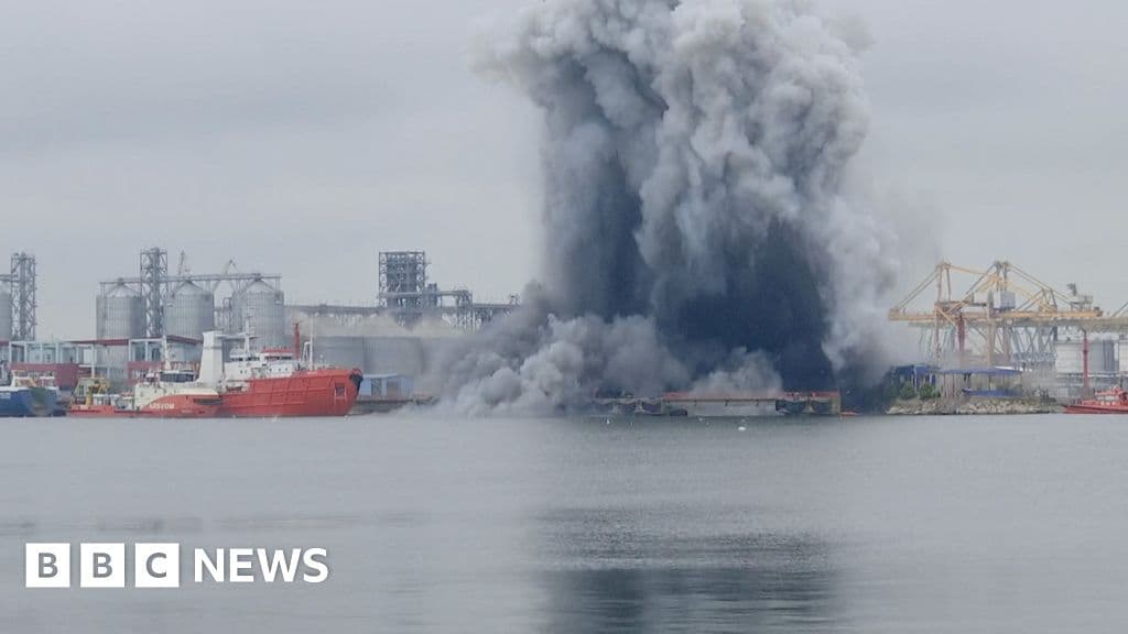 Ukraine strikes cargo ships and admits Romania drone blast as Putin prepares for key speech - BBC
