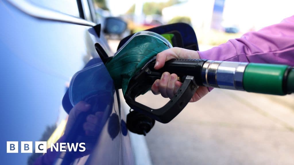 Trump faces growing backlash over plans to import diesel from Russia - BBC