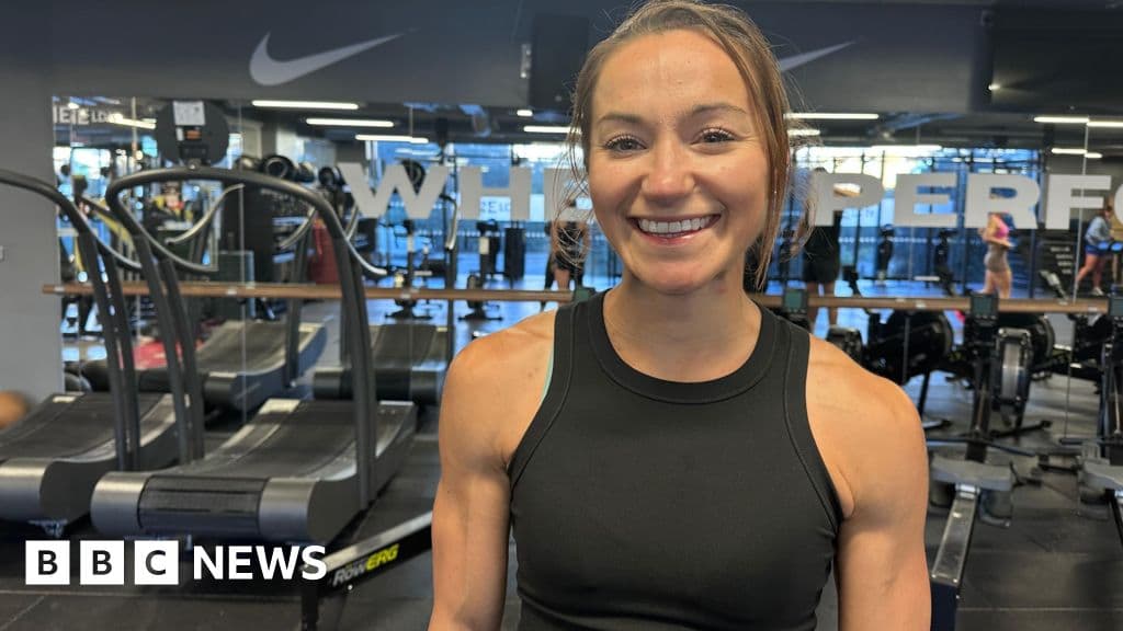 'I spent £2,000 on one event'. Why Gen Z is obsessed with Hyrox - BBC