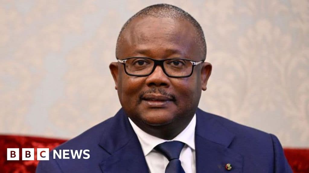 Guinea-Bissau’s ousted President Umaro Sissoco Embaló flees to Senegal - BBC