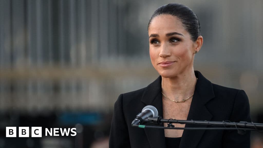 Meghan broke contact with father in letter citing abuse claims - BBC