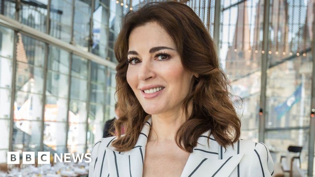Nigella Lawson to replace Prue Leith on The Great British Bake Off - BBC