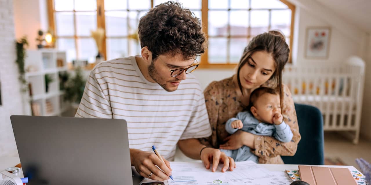 Why the real poverty line is $140,000, this strategist argues - MarketWatch