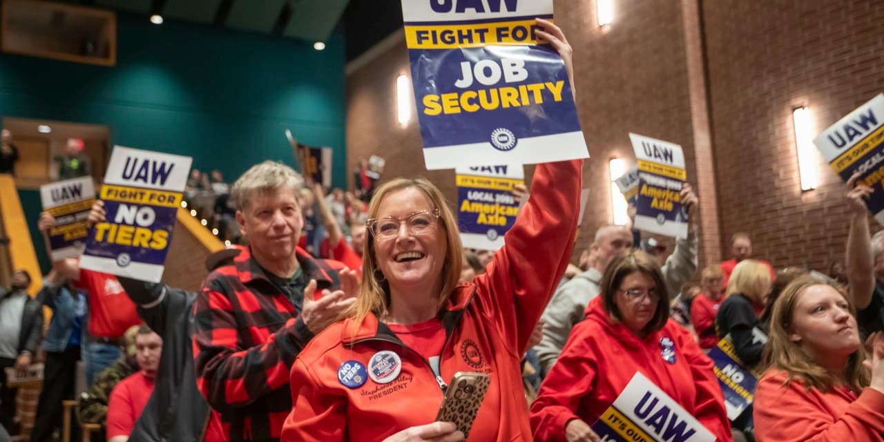 UAW to Strike at Key General Motors Truck Supplier Plant - WSJ