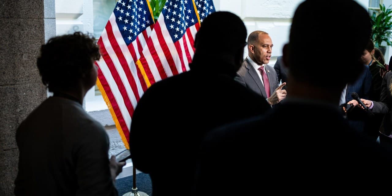 House’s Bid to End Partial Shutdown Gets Tougher - The Wall Street Journal