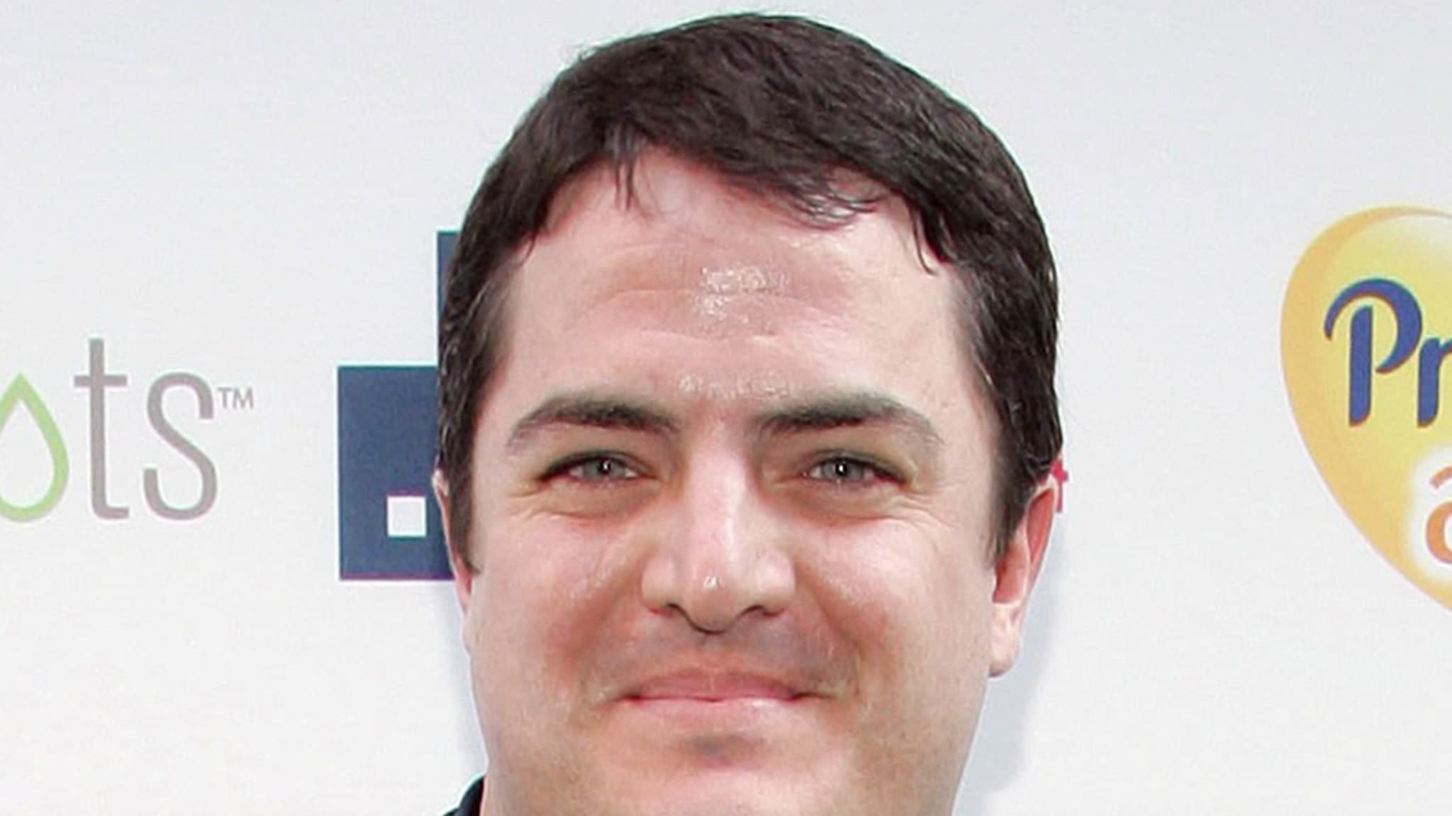 'Grey's Anatomy' Star Reveals Shocking Diagnosis Made Him Start Using a Wheelchair - TMZ