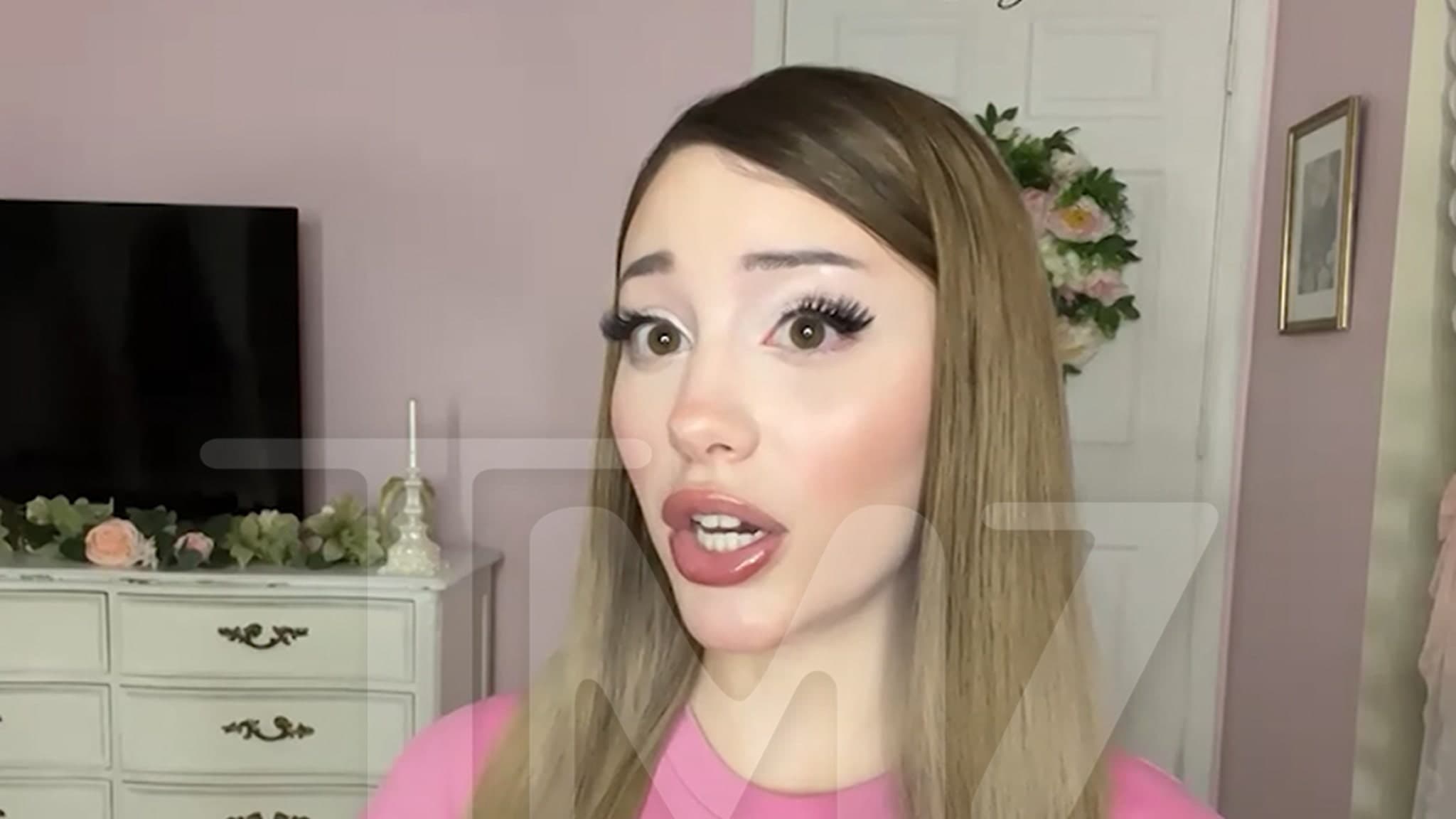 Ariana Grande Look-Alike Paige Niemann Says She Felt 'Misled' by Star's DM - TMZ