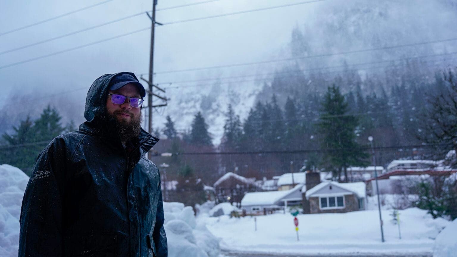 Multiple small avalanches release in Juneau after city issues evacuation advisory - KTOO