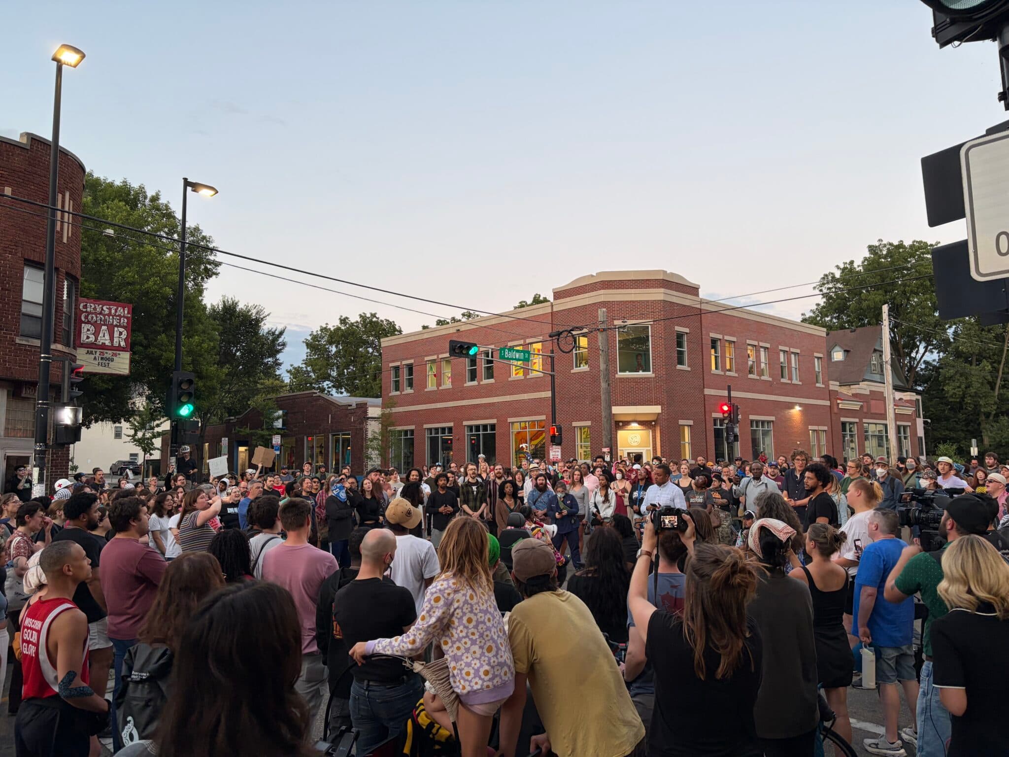 Madison police kill man in broad daylight in front of witnesses - Wisconsin Examiner