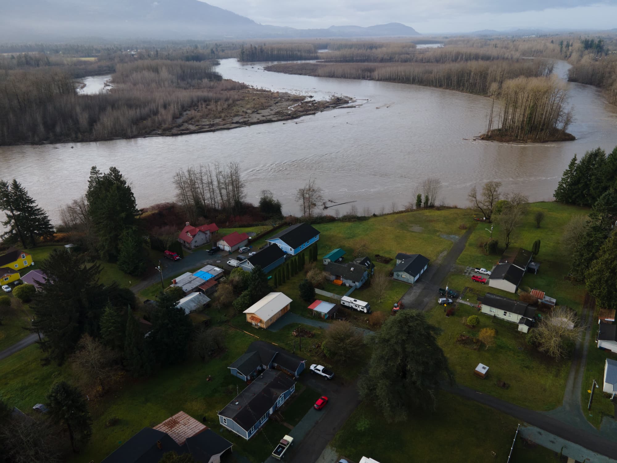 Wednesday outlook: Flood warning for Skagit County remains; next crest expected Thursday - Cascadia Daily News