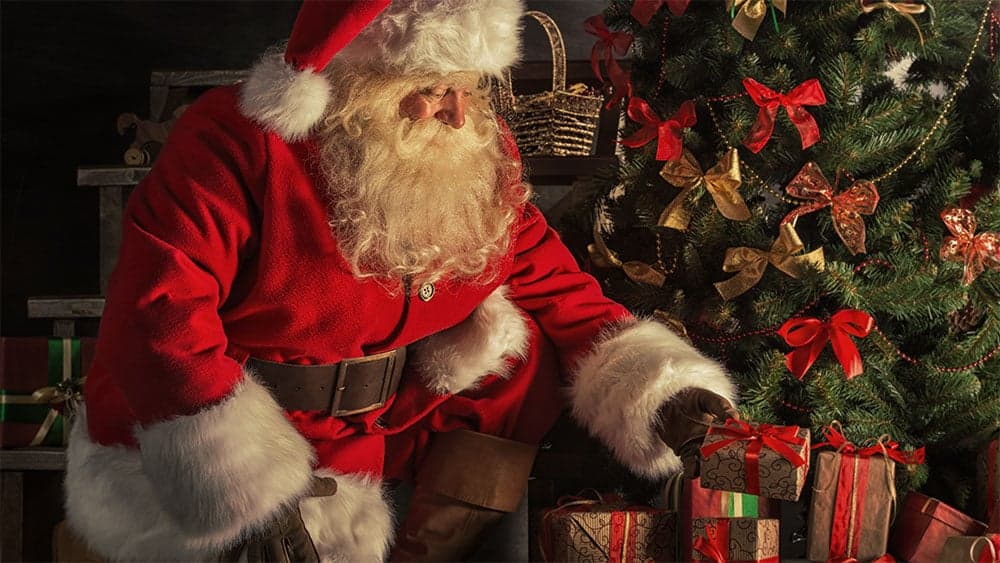 Stock Market Favors Santa Over Coal As Indexes Hit Highs; This Dow Stock Is Beating The Nasdaq - Investor's Business Daily
