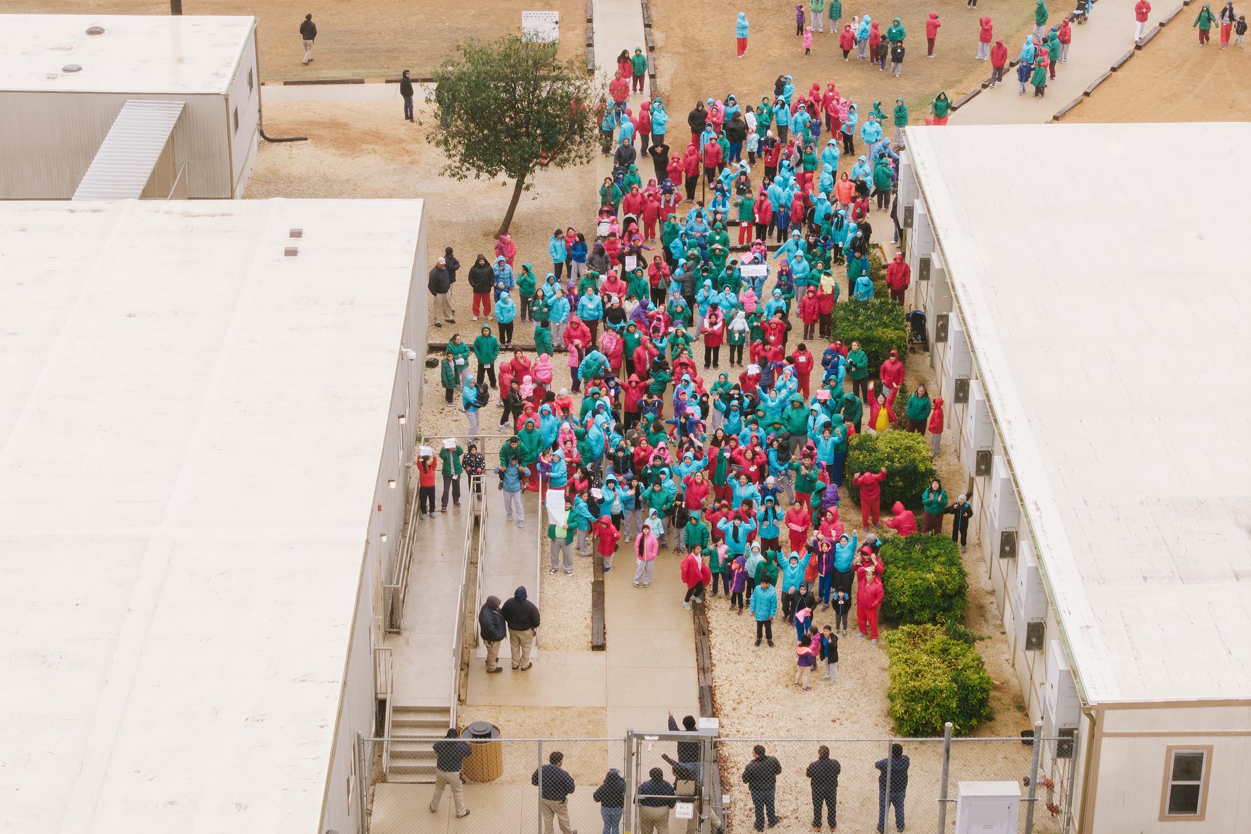 Immigrant families protest inside Texas facility housing 5-year-old boy, father detained in Minnesota - texastribune.org